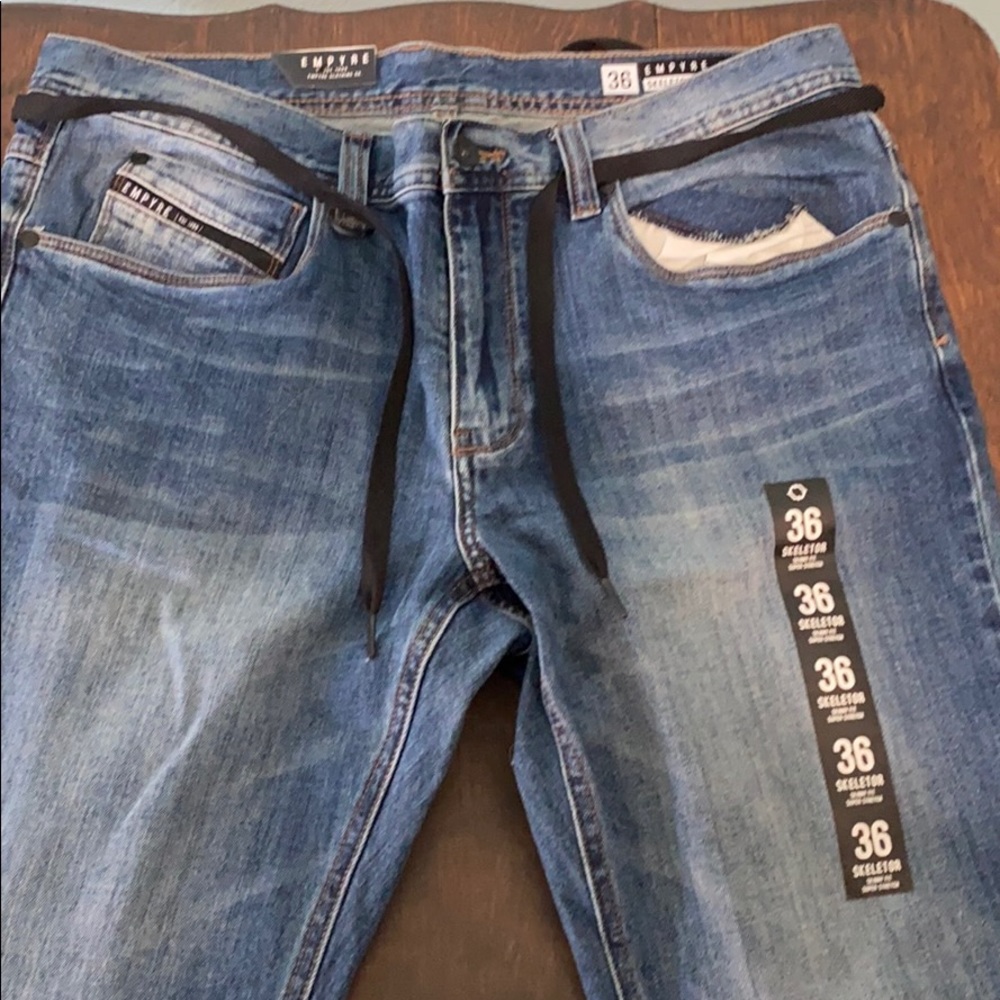 *EMPYRE ZUMIEZ JEANS*